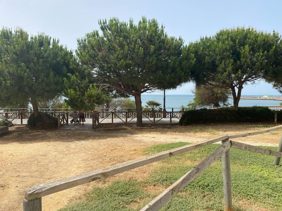 Apartamento A Unos Pasos De La Playa Рота Экстерьер фото