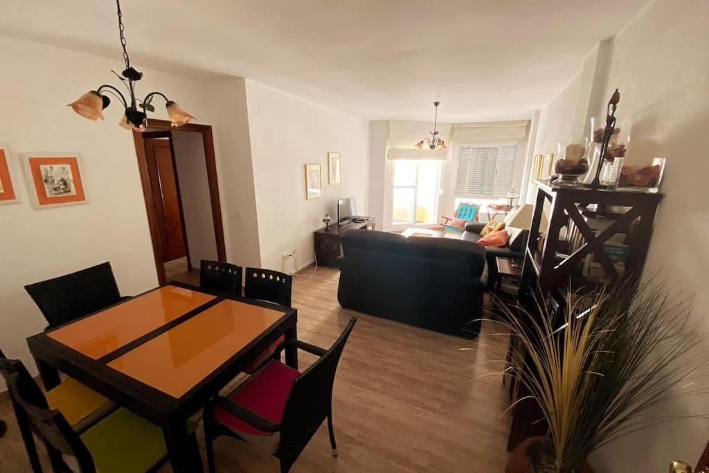 Apartamento A Unos Pasos De La Playa Рота Экстерьер фото