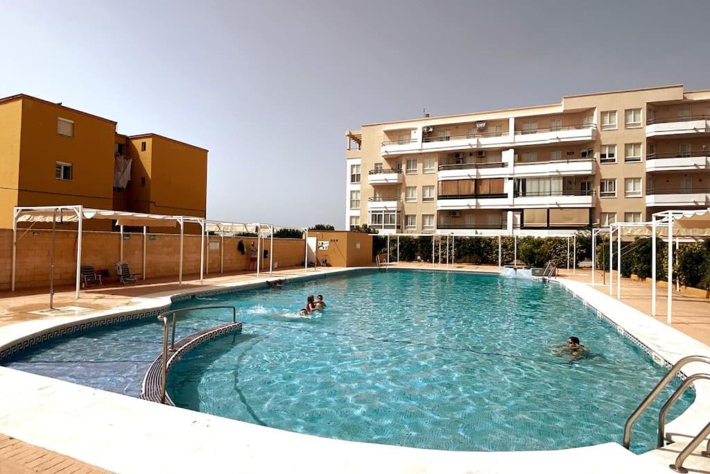 Apartamento A Unos Pasos De La Playa Рота Экстерьер фото